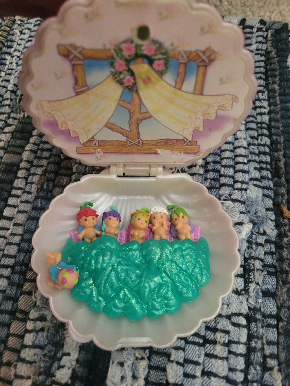 Vintage 1993 Kenner Fairy Winkles "Sweet Dreams" Compact + 8 Figures